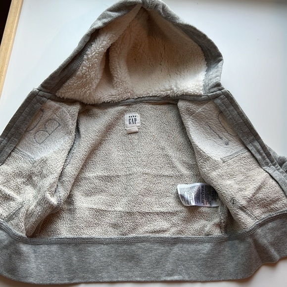 Baby Gap Hooded Sweatshirt - Picture 3 of 4